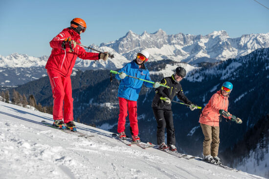 Erwachsenen-Skikurse – Anfänger & Fortgeschrittene – Schischule Top Alpin in Altenmarkt-Zauchensee, Ski amadé